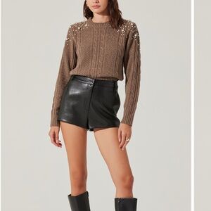 Imitation pearl cable knit sweater